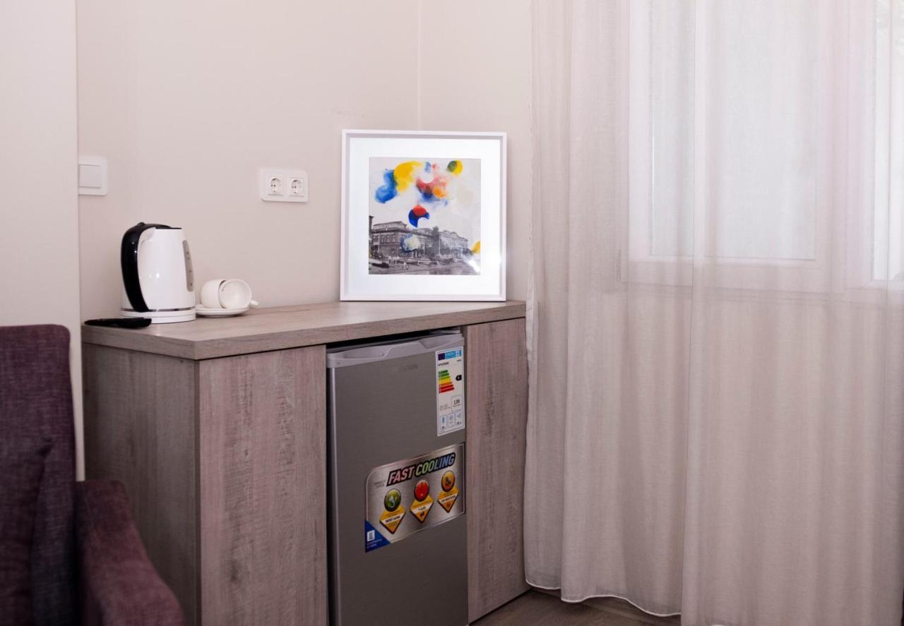 Art Hotel バトゥーミ エクステリア 写真